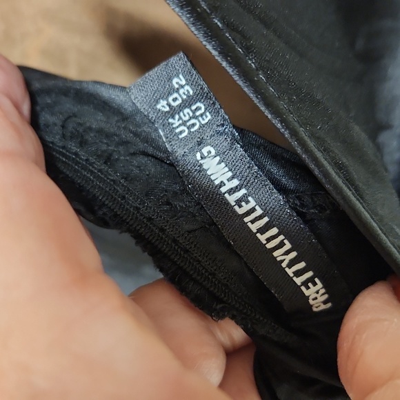 NWOT PrettyLittleThing Black Satin/Lace Romper Size 0 - Picture 4 of 4